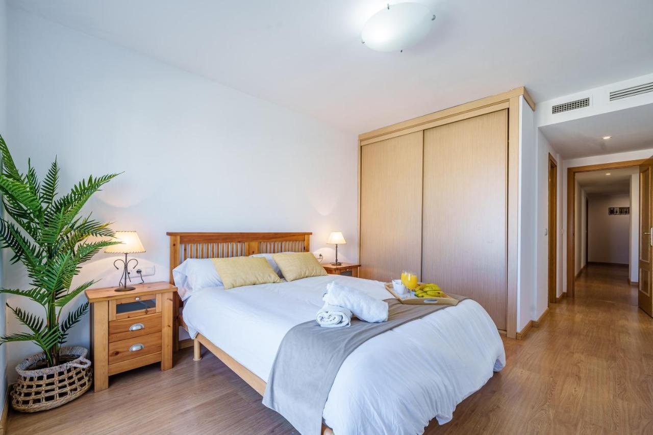 Soho & Sea Views -Parking Apartment Малага Екстериор снимка